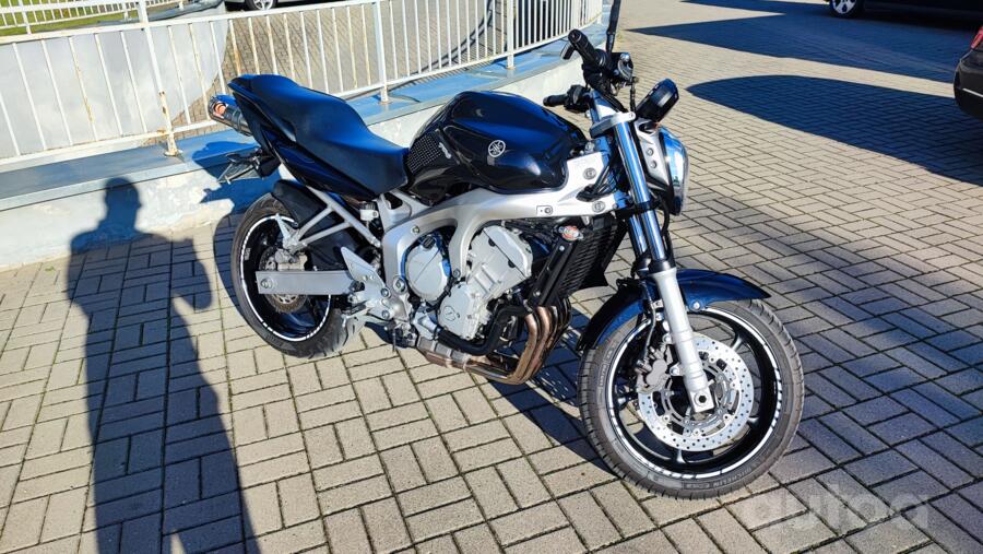 Yamaha FZ