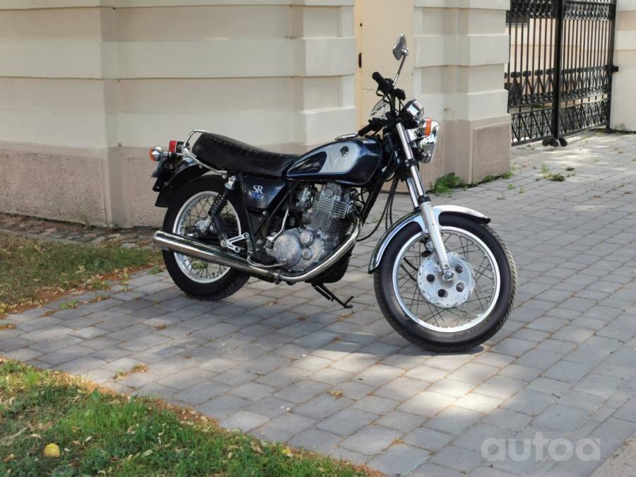 Yamaha SR