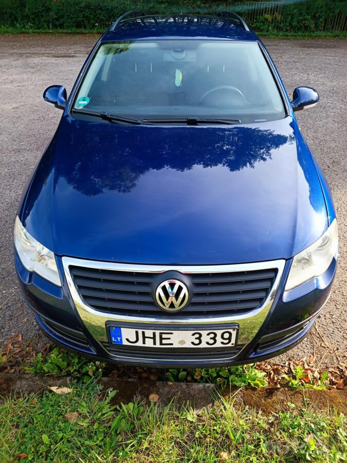 Volkswagen Passat B6 wagon 5-doors
