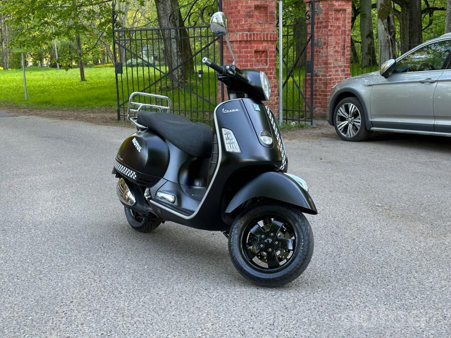 Vespa GTS