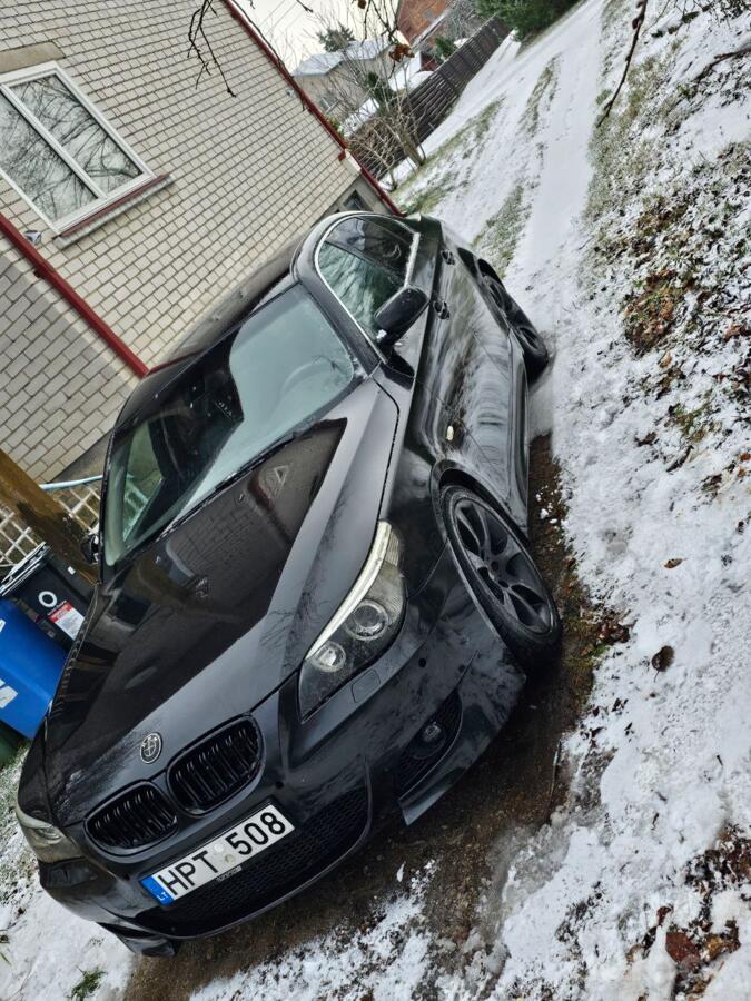 BMW 5 Series E60/E61 Sedan