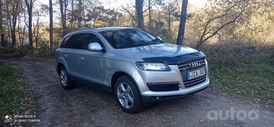 Audi Q7 4L Crossover