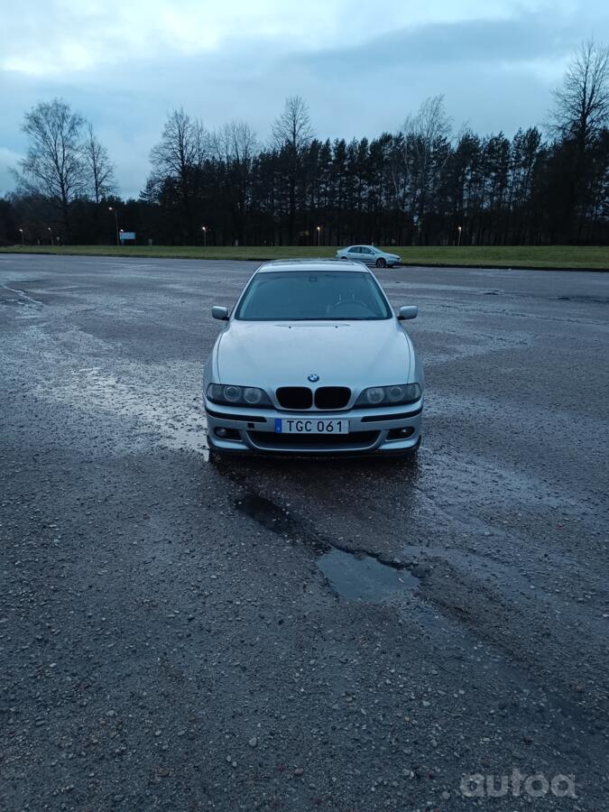 BMW 5 Series E39 Sedan 4-doors