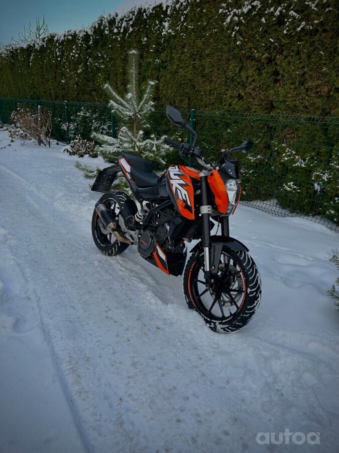 KTM Duke