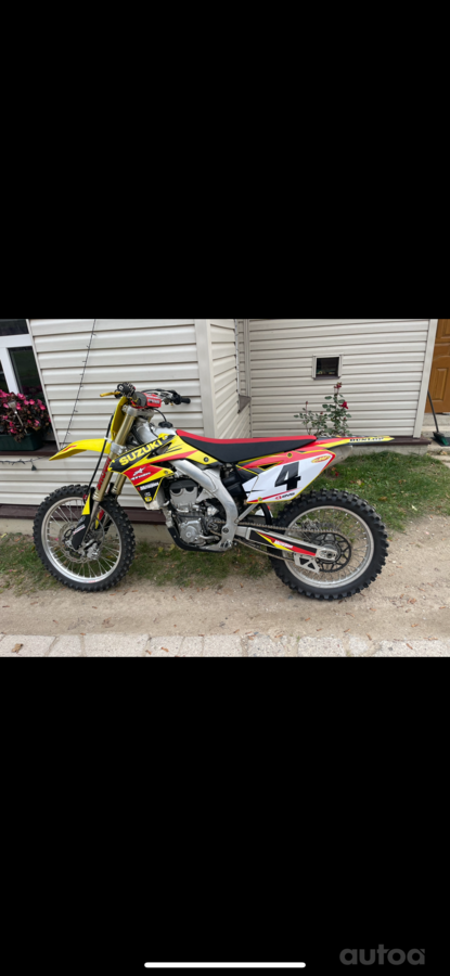 Suzuki RM