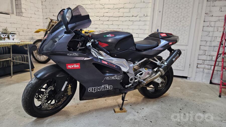 Aprilia RSV