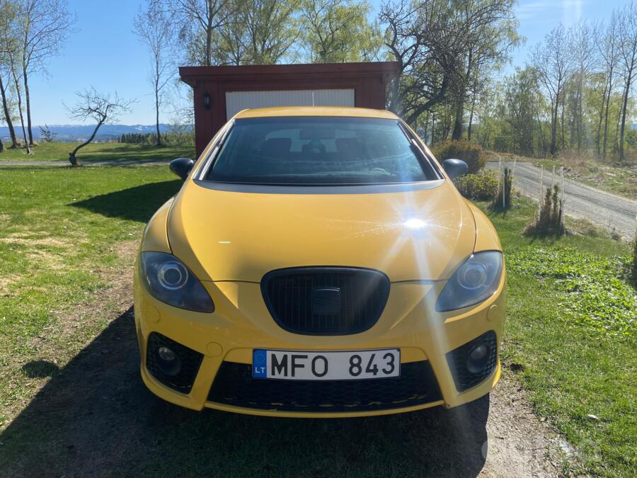 SEAT Leon 2 generation Hatchback 5-doors