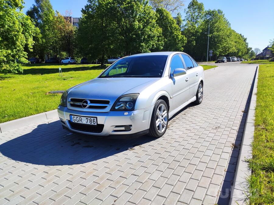 Opel Vectra C GTS hatchback