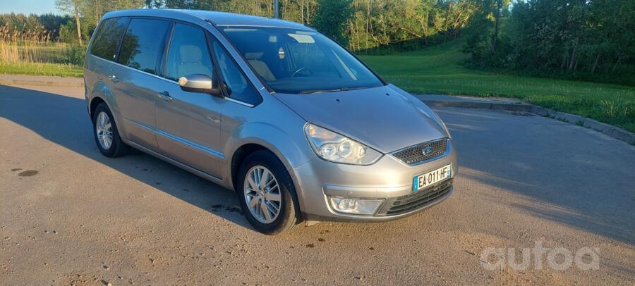 Ford Galaxy 2 generation Minivan