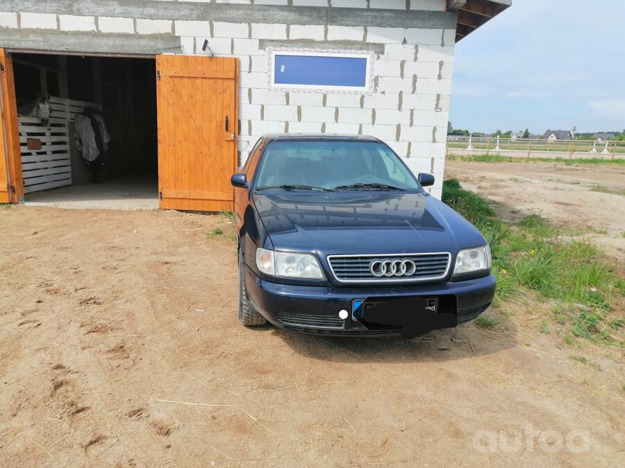 Audi A6 A4/C4 Sedan