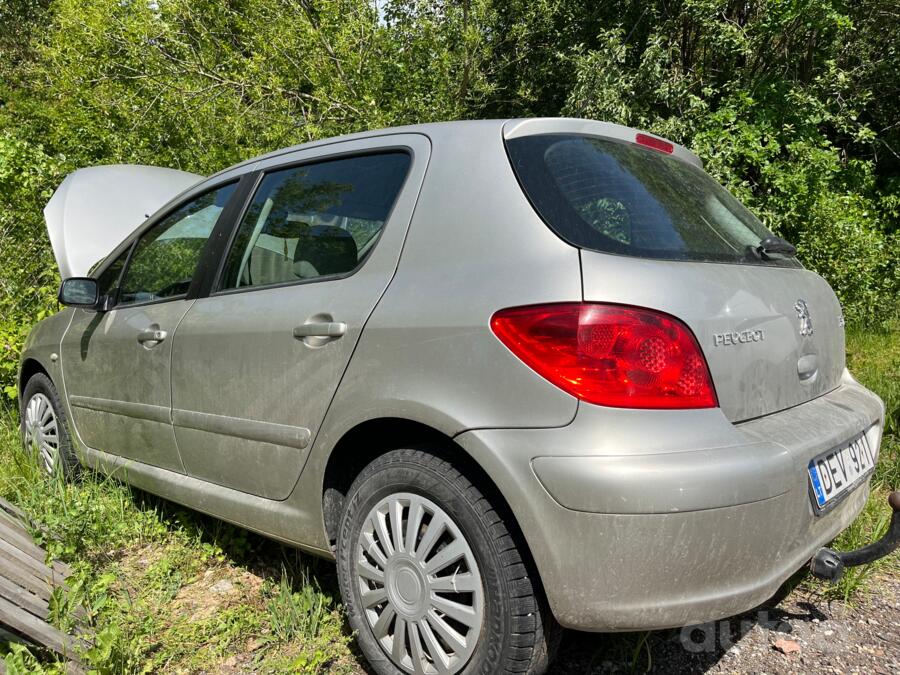 Peugeot 307 1 generation [restyling] Hatchback 5-doors