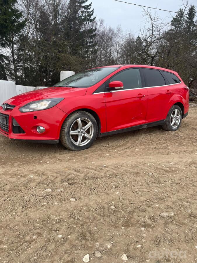 Ford Focus 3 generation wagon 5-doors