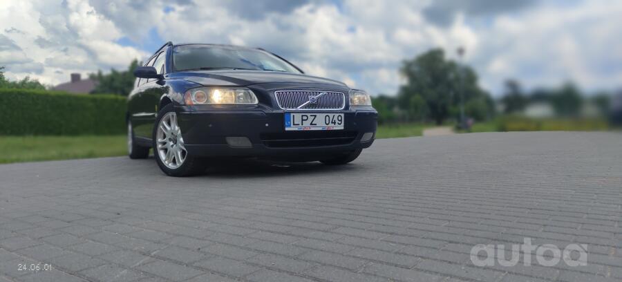 Volvo V70 2 generation [restyling] wagon 5-doors