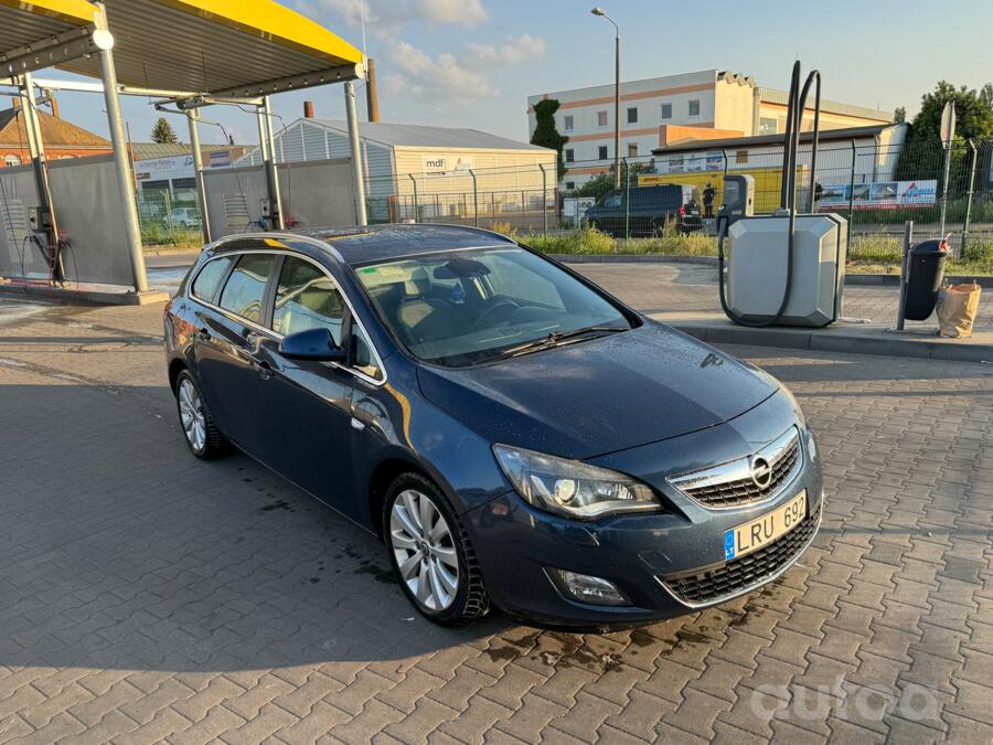 Opel Astra J [restyling] Sports Tourer wagon 5-doors