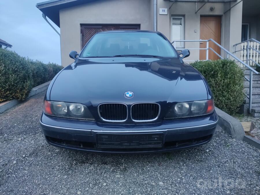 BMW 5 Series E39 Sedan 4-doors