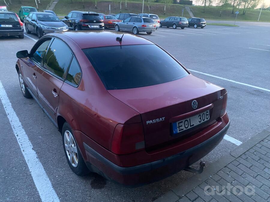 Volkswagen Passat B5 Sedan 4-doors