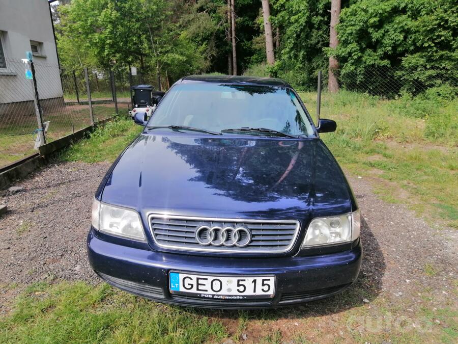 Audi A6 A4/C4 Sedan