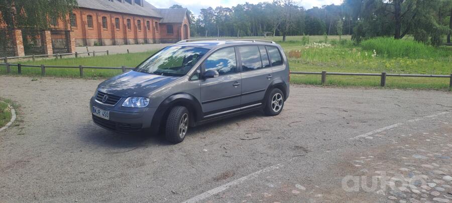 Volkswagen Touran 1 generation Minivan