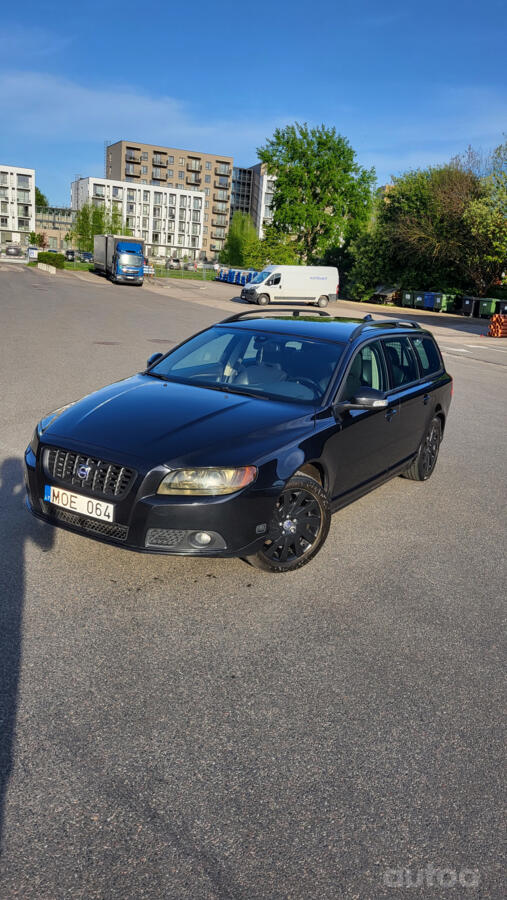 Volvo V70 3 generation wagon