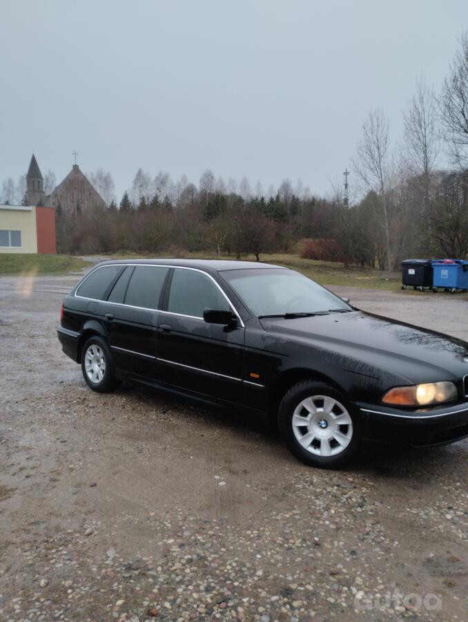 BMW 5 Series E39 Touring wagon