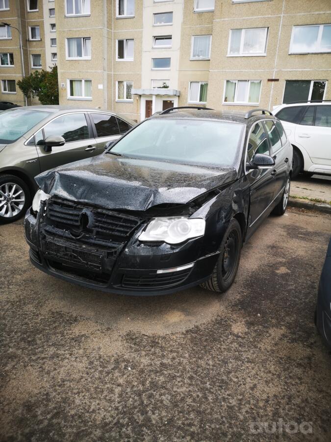 Volkswagen Passat B6 wagon 5-doors
