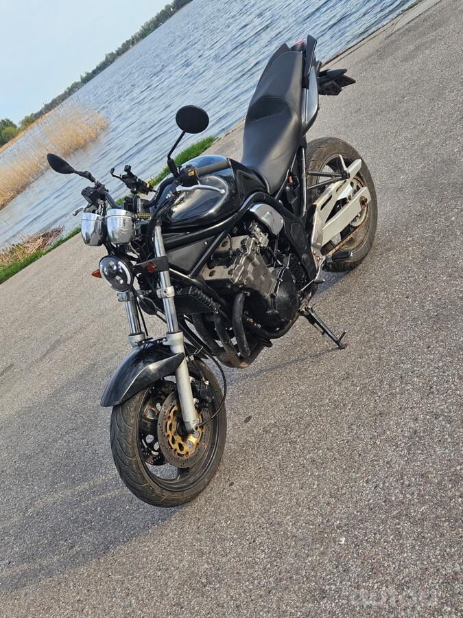 Suzuki GSF600S