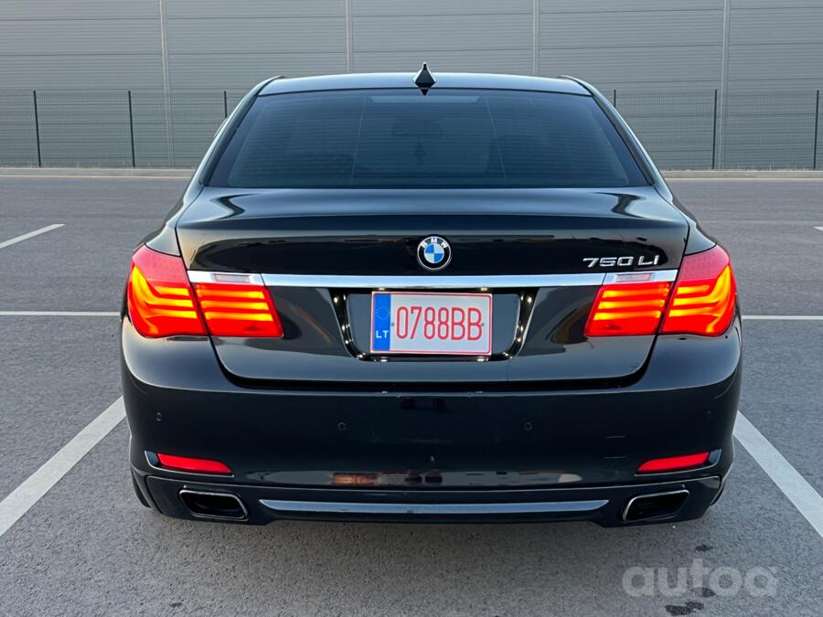 BMW 7 Series F01/F02 Sedan