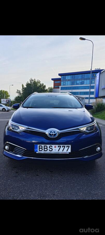 Toyota Auris 2 generation [restyling]