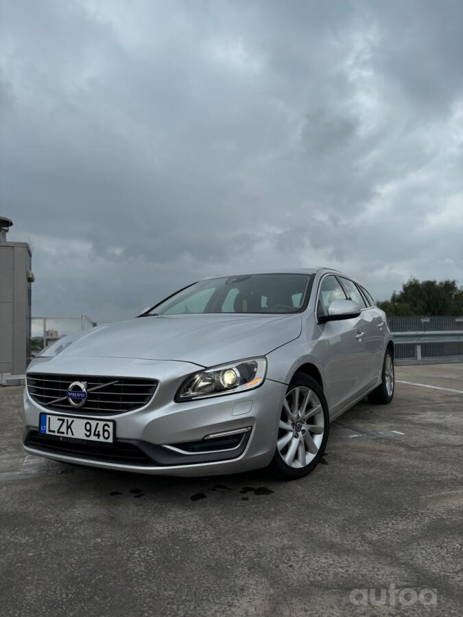 Volvo V60 1 generation [restyling] wagon 5-doors