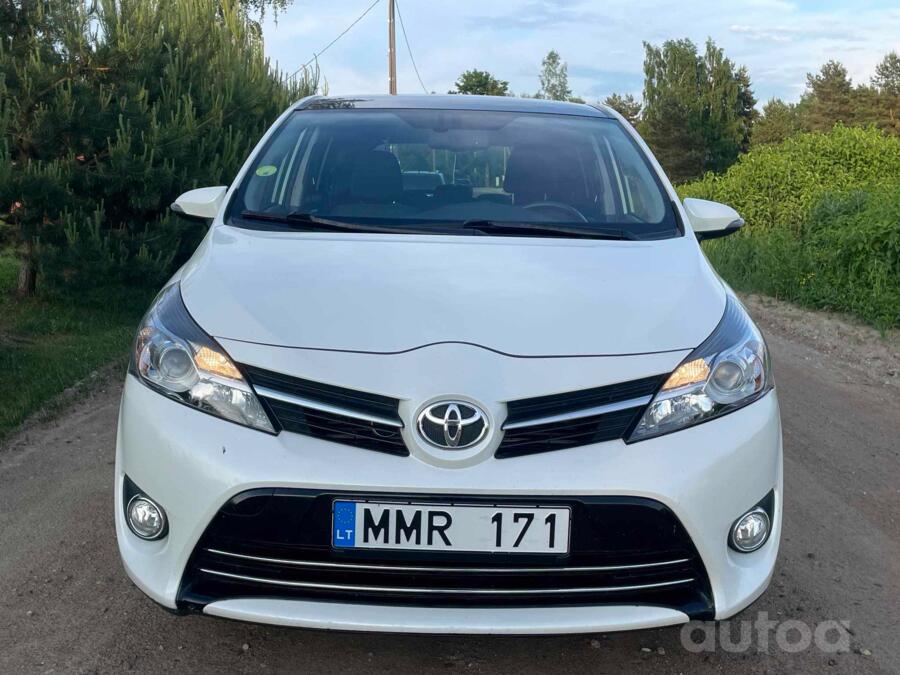 Toyota Verso 1 generation [restyling] Minivan