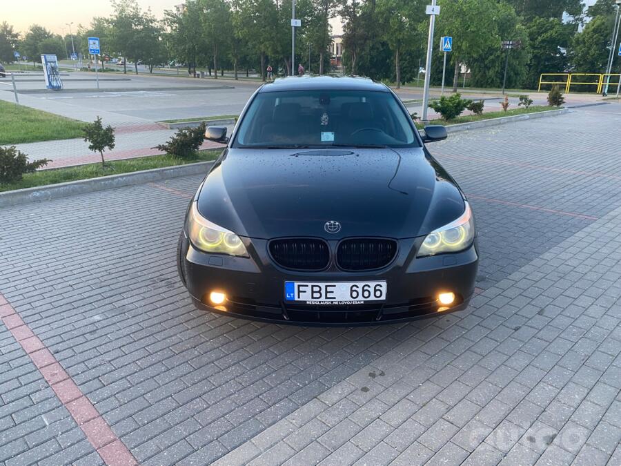 BMW 5 Series E60/E61 Sedan
