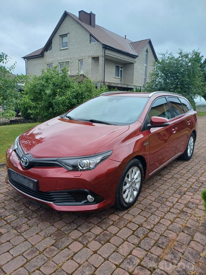 Toyota Auris 2 generation [restyling]