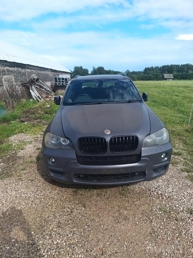 BMW X5 E70 Crossover