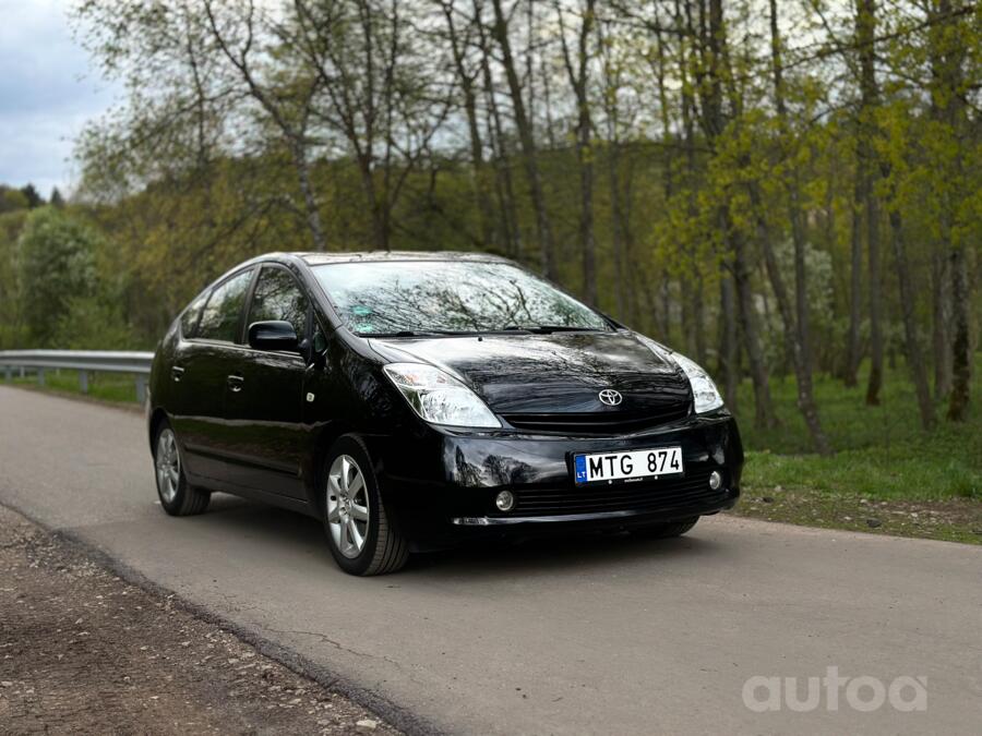 Toyota Prius 2 generation Hatchback