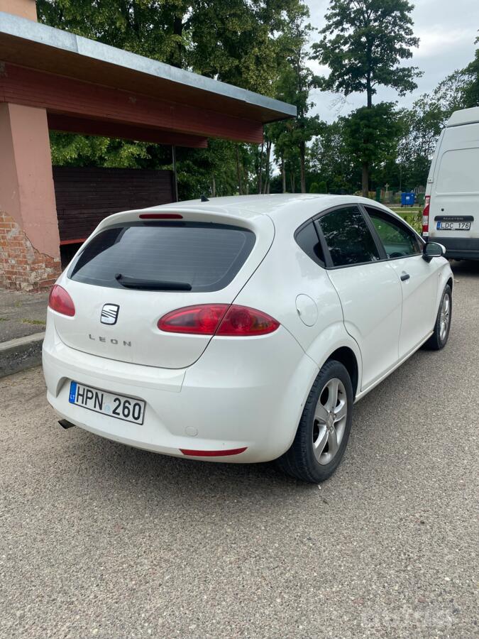 SEAT Leon 2 generation Hatchback 5-doors