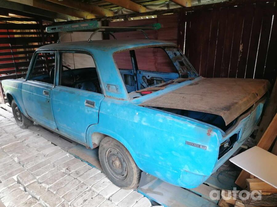 VAZ (Lada) 2105 1 generation Sedan