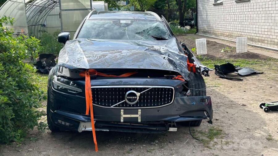 Volvo V90 Cross Country 1 generation