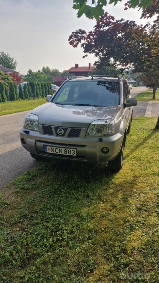 Nissan X-Trail T30 Crossover