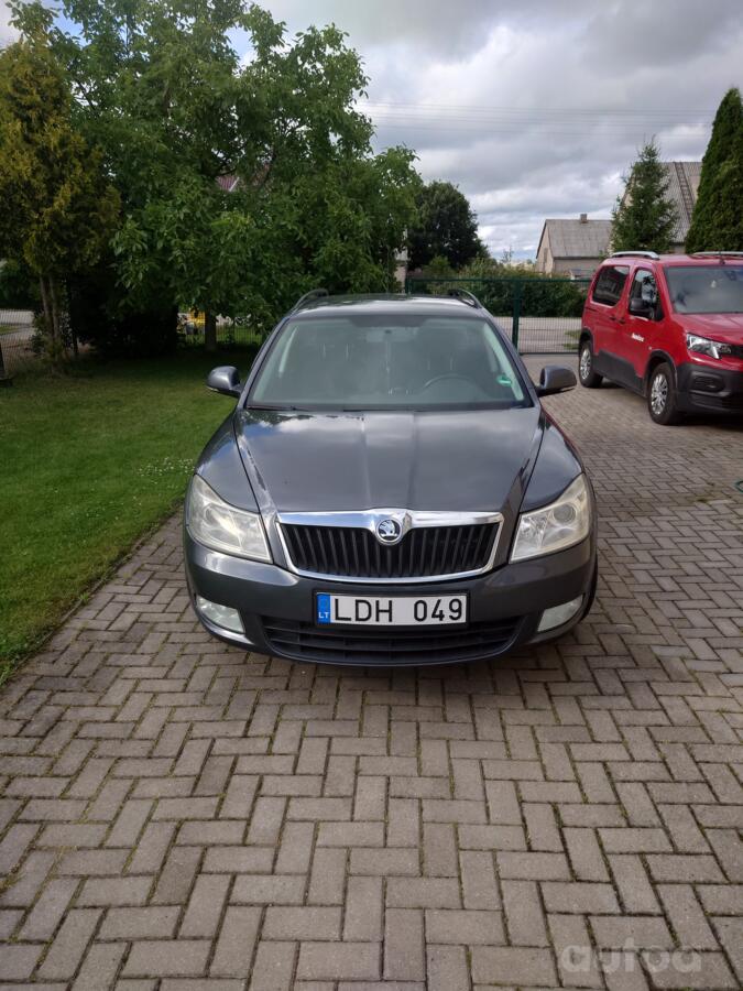 Skoda Octavia 2 generation [restyling] Combi wagon 5-doors