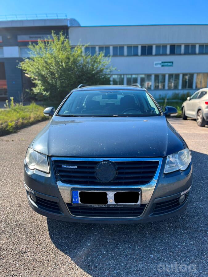 Volkswagen Passat B6 wagon 5-doors