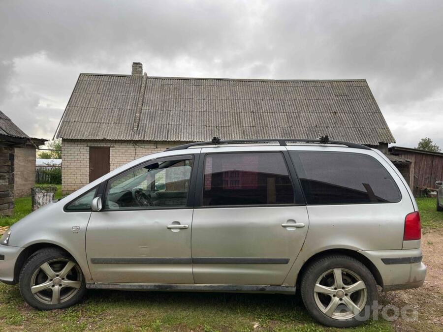 SEAT Alhambra 1 generation [restyling] Minivan