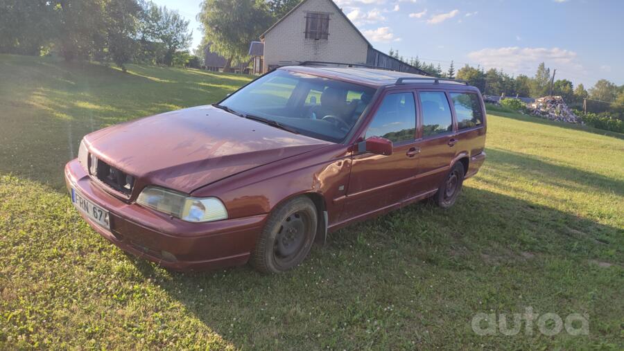 Volvo V70 1 generation wagon