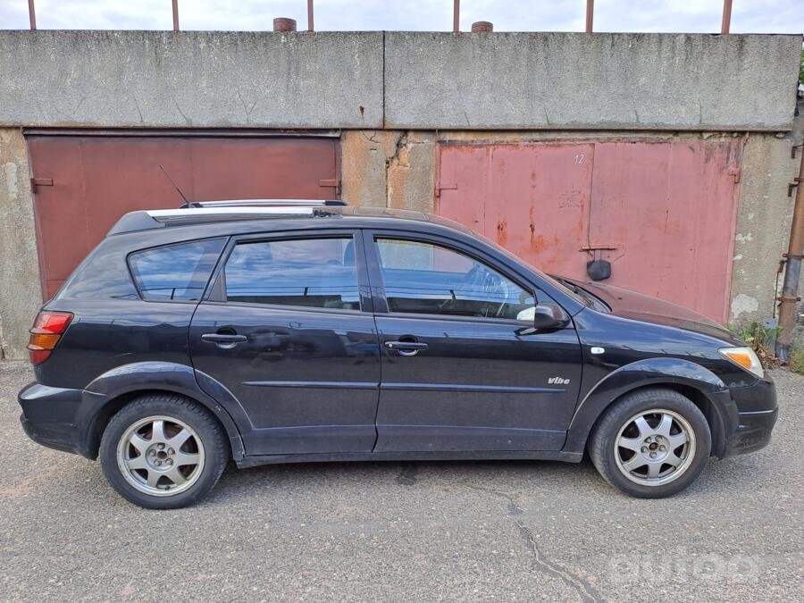 Pontiac Vibe 1 generation [restyling] Hatchback