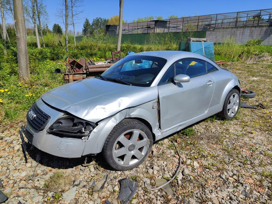 Audi TT 8N Coupe