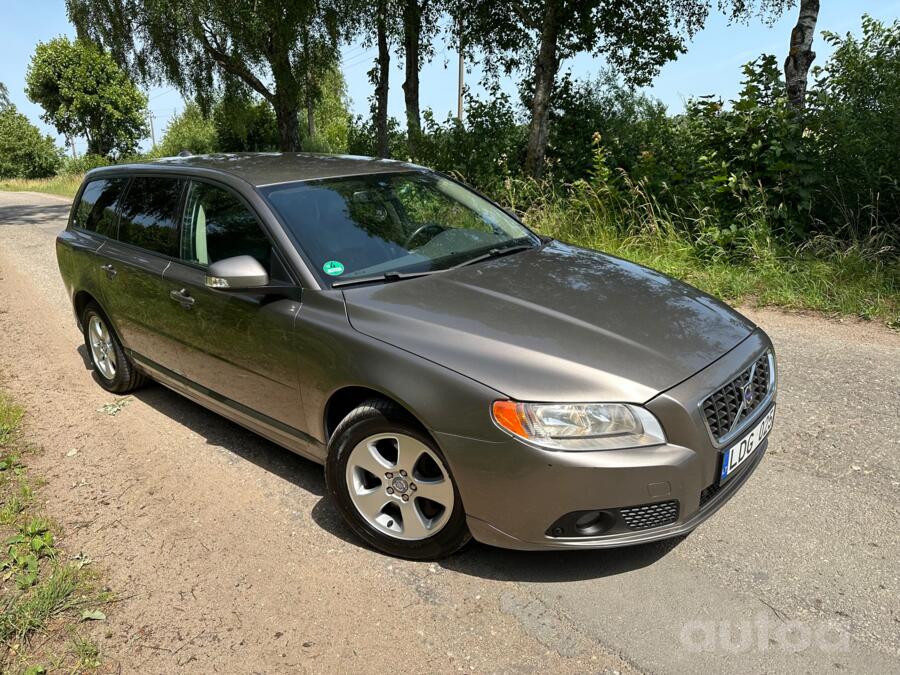 Volvo V70 3 generation wagon