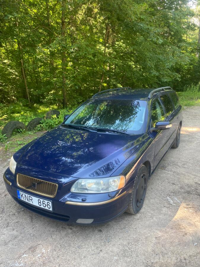 Volvo V70 2 generation [restyling] wagon 5-doors