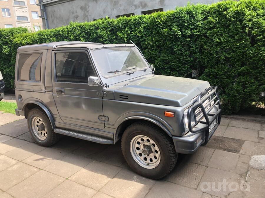 Suzuki Samurai SJ20