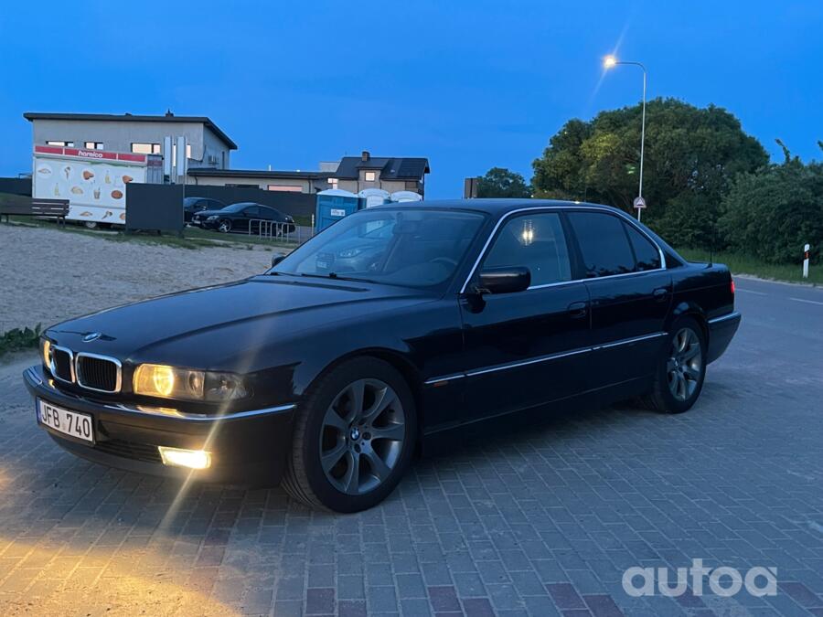 BMW 7 Series E38 Sedan
