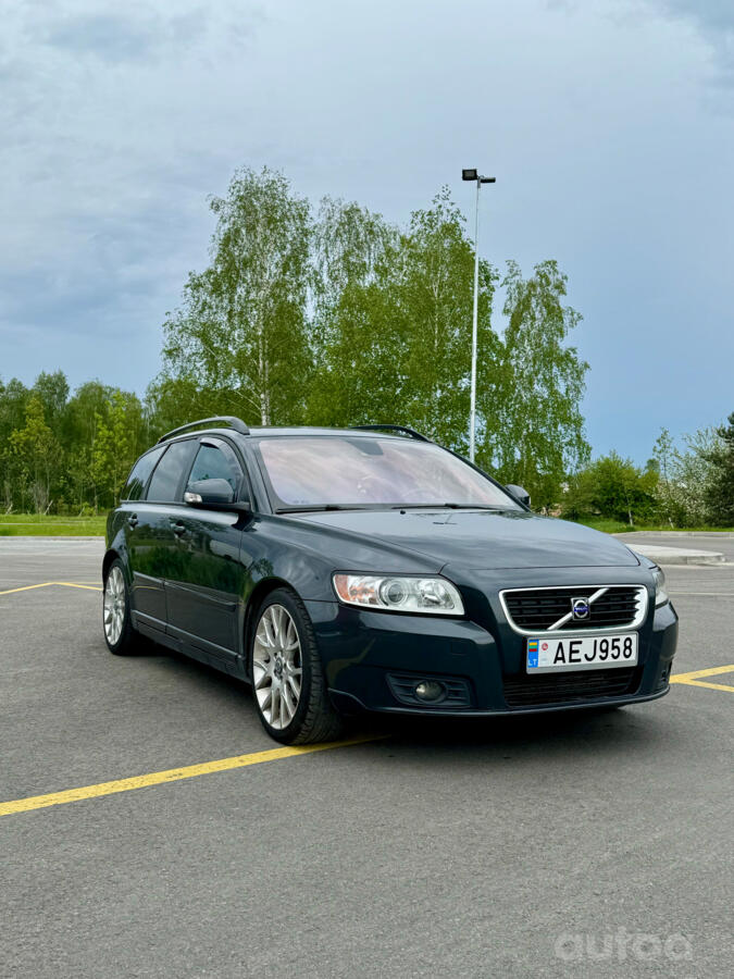 Volvo V50 1 generation [restyling]