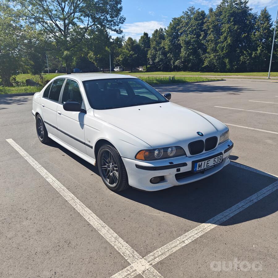 BMW 5 Series E39 Sedan 4-doors